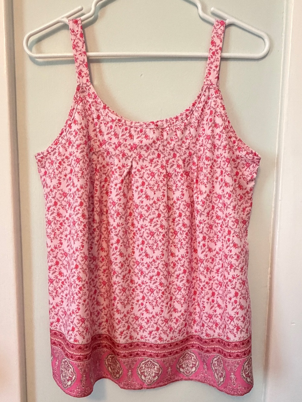 SHEIN Pink Floral Print Spaghetti Strap Camisole #0205